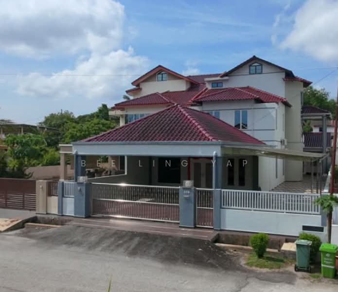 Semi-Detached House for Sale in Kuantan (Pahang) - Bee Ling Yap - Exterior - PropertyGuru.com.my