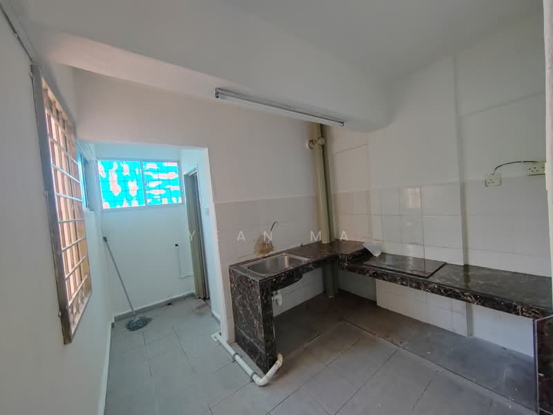 Rumah Flat untuk Disewa di Prima Setapak Flat - Yean Ma - Kitchen - PropertyGuru.com.my