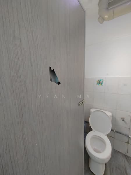 Rumah Flat untuk Disewa di Prima Setapak Flat - Yean Ma - Bathroom - PropertyGuru.com.my