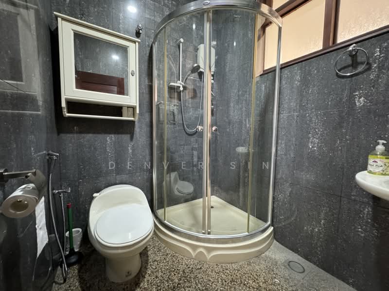 Semi-Detached House for Sale in Beverly Heights (Ampang) - Denver Sin - Bathroom - PropertyGuru.com.my