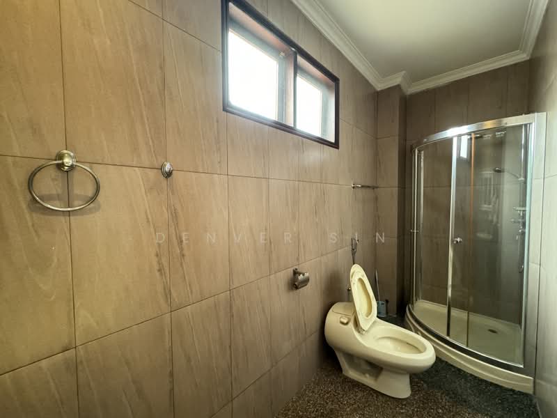 Semi-Detached House for Sale in Beverly Heights (Ampang) - Denver Sin - Bathroom - PropertyGuru.com.my