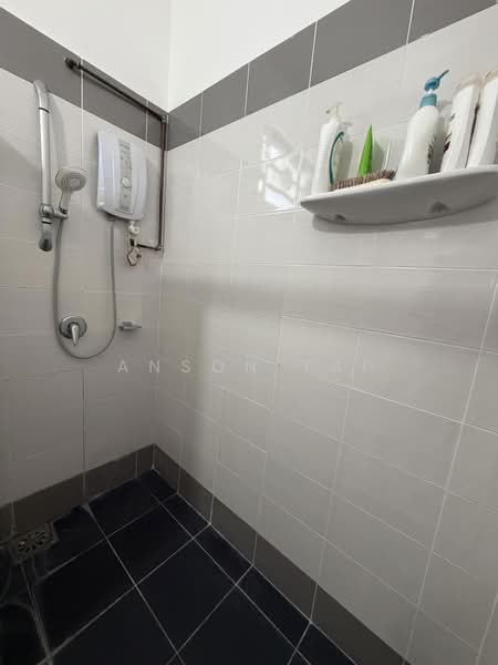 3-storey Terraced House for Sale in Teluk Kumbar (Penang) - Anson Tai - PropertyGuru.com.my