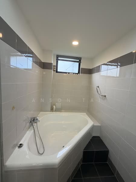 3-storey Terraced House for Sale in Teluk Kumbar (Penang) - Anson Tai - PropertyGuru.com.my