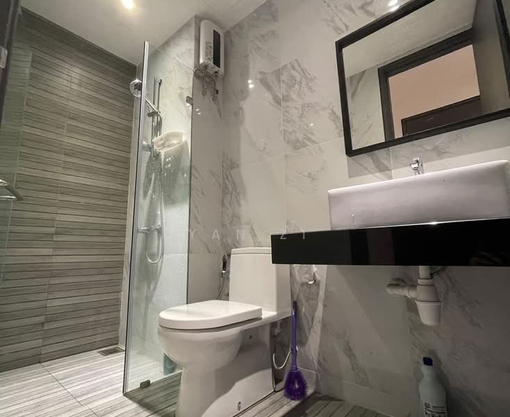 Servis Apartment untuk Disewa di Emporis - Yan Zi - Bathroom - PropertyGuru.com.my