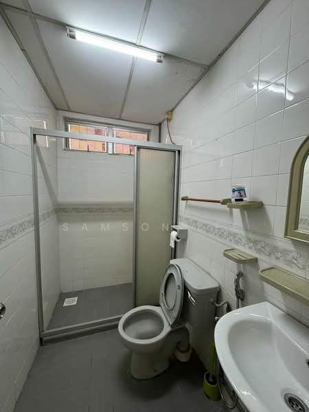 Kondominium untuk Dijual di University Tower - Samson Lee - Bathroom - PropertyGuru.com.my