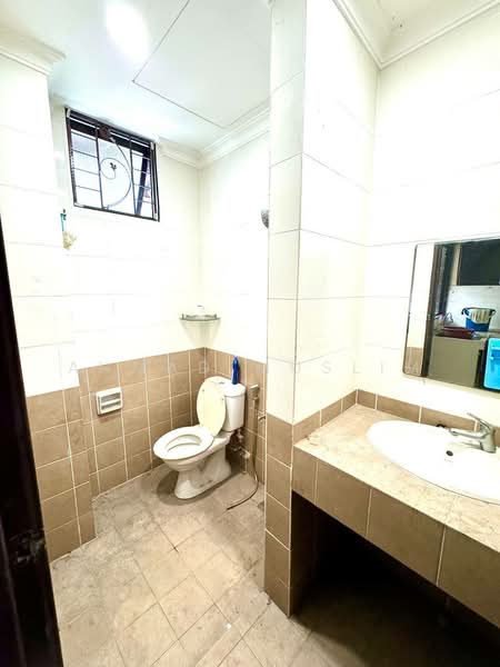 Rumah Bandar untuk Dijual di Pju 3 (Tropicana) - Ahmad Muslim - Bathroom - PropertyGuru.com.my