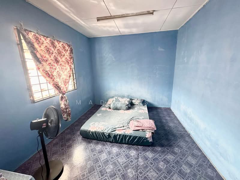 Apartment for Sale at Apartment Idaman - Ahmad Muslim - Bedroom - PropertyGuru.com.my