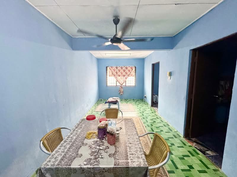 Apartment for Sale at Apartment Idaman - Ahmad Muslim - Living Room - PropertyGuru.com.my