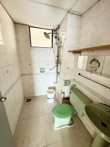 Kondominium untuk Dijual di Duta Ria - Ahmad Muslim - Bathroom - PropertyGuru.com.my