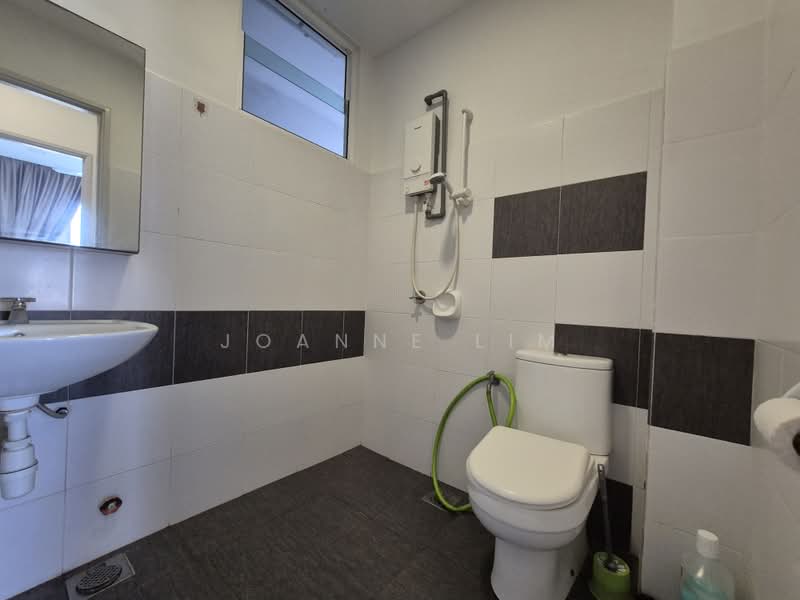 Kondominium untuk Disewa di Kenanga Residence - Joanne Lim - Bathroom - PropertyGuru.com.my