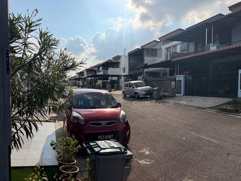 2-storey Terraced House for Sale in Bandar Seri Alam (Masai) - Fu Heng Chong - Exterior - PropertyGuru.com.my