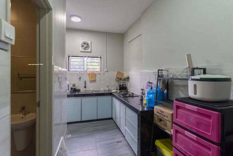 Terraced House for Rent in Bandar Bukit Raja (Klang) - Vitas Tan - Kitchen - PropertyGuru.com.my