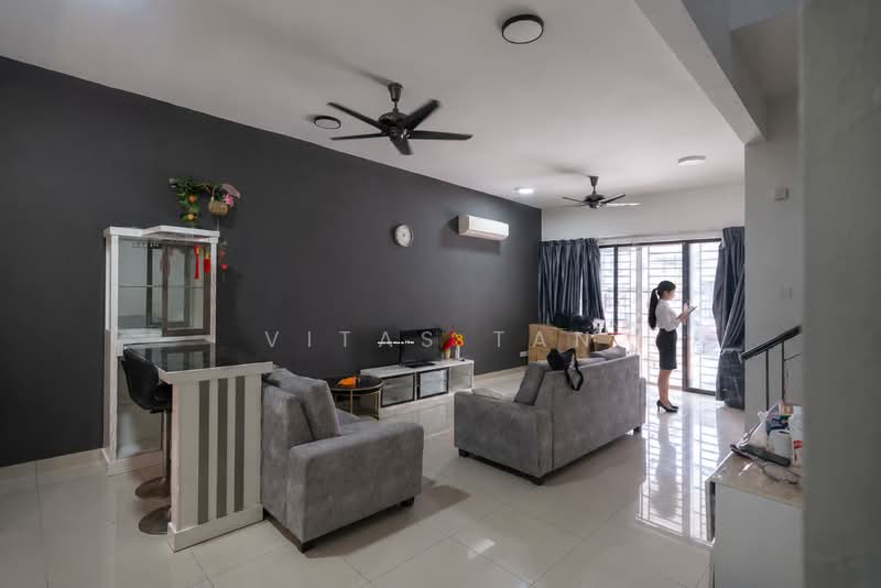Terraced House for Rent in Bandar Bukit Raja (Klang) - Vitas Tan - Living Room - PropertyGuru.com.my