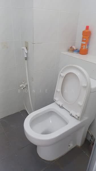 Pangsapuri untuk Disewa di Camellia Residences - Bonie Tan - Bathroom - PropertyGuru.com.my