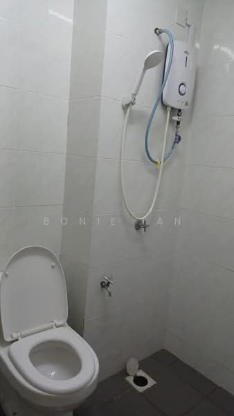 Pangsapuri untuk Disewa di Camellia Residences - Bonie Tan - Bathroom - PropertyGuru.com.my