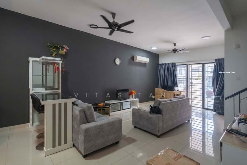 2-storey Terraced House for Rent in Bandar Bukit Raja (Klang) - Vitas Tan - Living Room - PropertyGuru.com.my