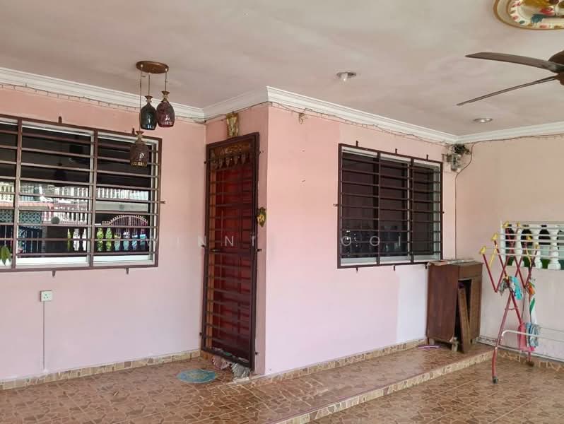Rumah Teres 1 Tingkat untuk Dijual di Balakong (Selangor) - Winnie Looi - Exterior - PropertyGuru.com.my