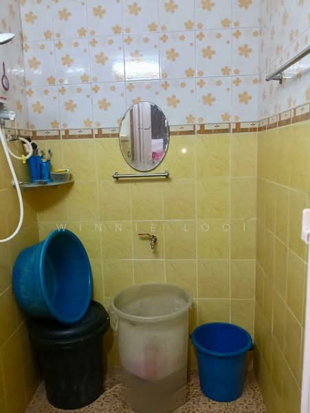 Rumah Teres 1 Tingkat untuk Dijual di Balakong (Selangor) - Winnie Looi - Bathroom - PropertyGuru.com.my