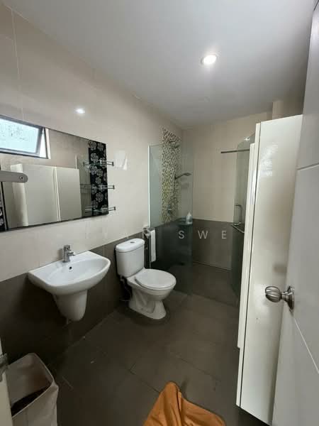 Condominium for Sale at Papillon Desahill Condominium - Ryan Swe - Bathroom - PropertyGuru.com.my
