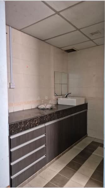 Kedai untuk Disewa di Bandar Puteri Puchong (Puchong) - Jarren Tan - Bathroom - PropertyGuru.com.my
