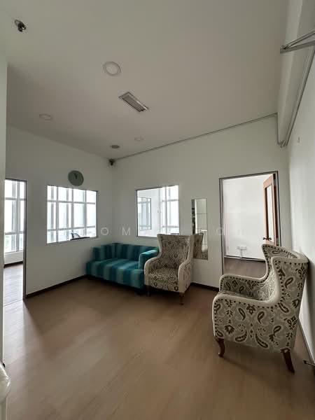 Pejabat untuk Disewa di Petaling Jaya (Selangor) - Thomas Loh - Living Room - PropertyGuru.com.my