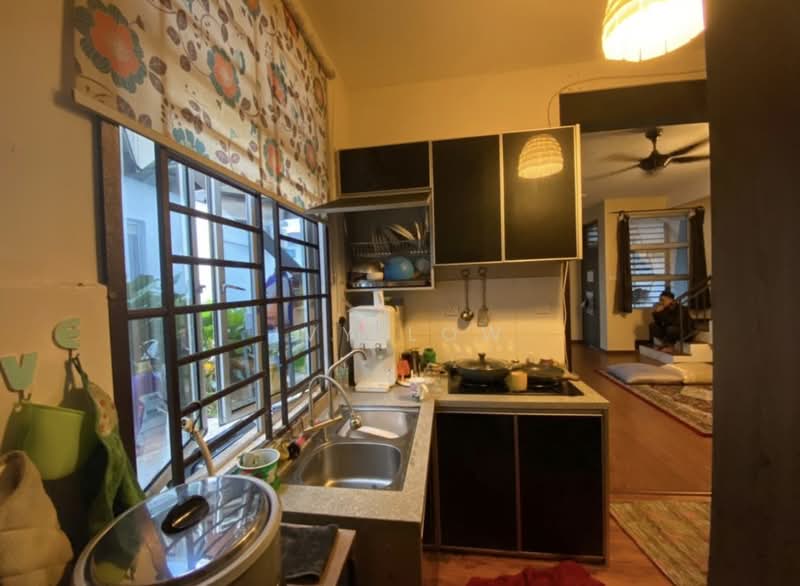 Semi-Detached House for Sale in Taman Mutiara Rini (Skudai) - Ivy Low - Kitchen - PropertyGuru.com.my