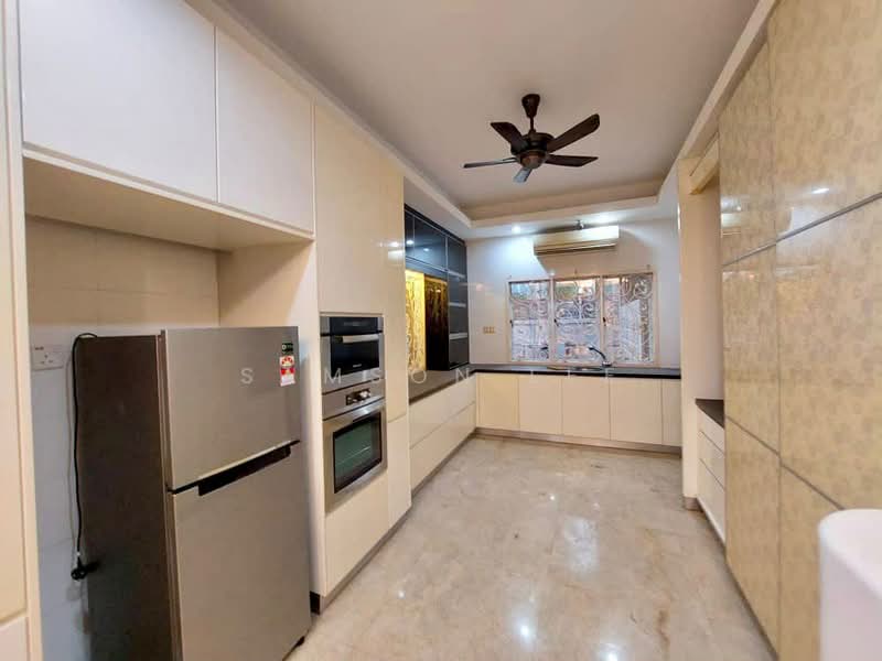 3-storey Terraced House for Sale in Taman Tasik Indah Mewah (Batu) - Samson Lee - Kitchen - PropertyGuru.com.my