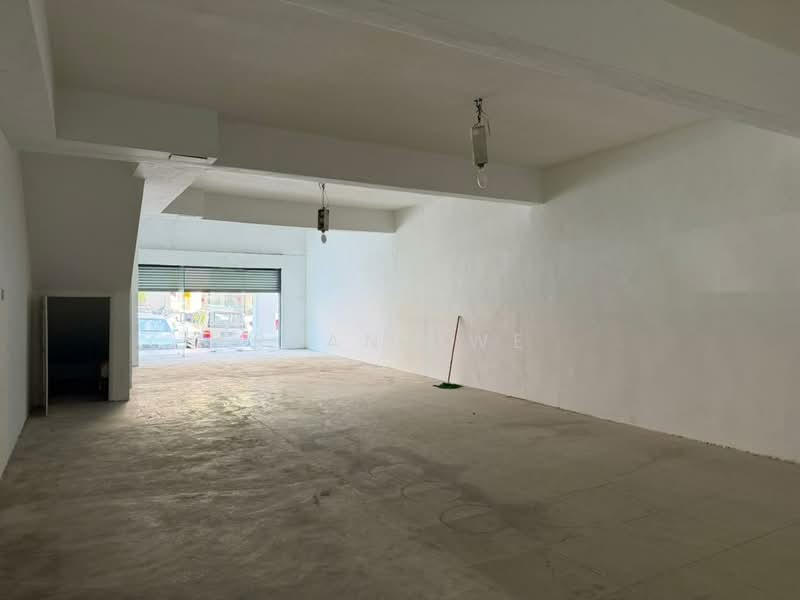 Shop for Sale in Desa Aman Puri (Kepong) - Ryan Swe - Interior - PropertyGuru.com.my