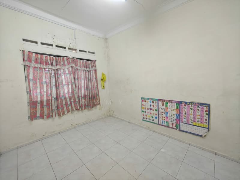 Rumah Teres 1 Tingkat untuk Dijual di Taman Ungku Tun Aminah (Skudai) - Tommy Tai - Interior - PropertyGuru.com.my