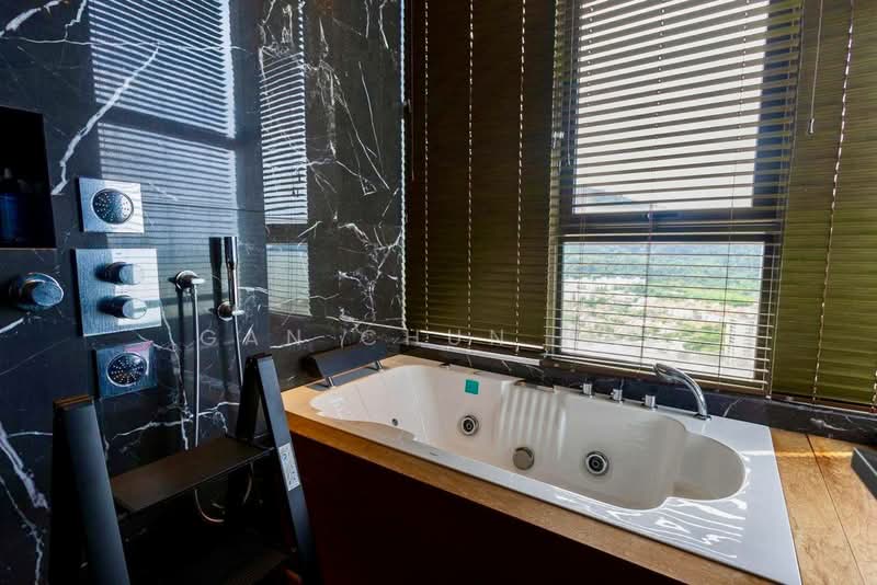 Condominium for Rent at The Marin at Ferringhi - Gan Chun Kai - Bathroom - PropertyGuru.com.my