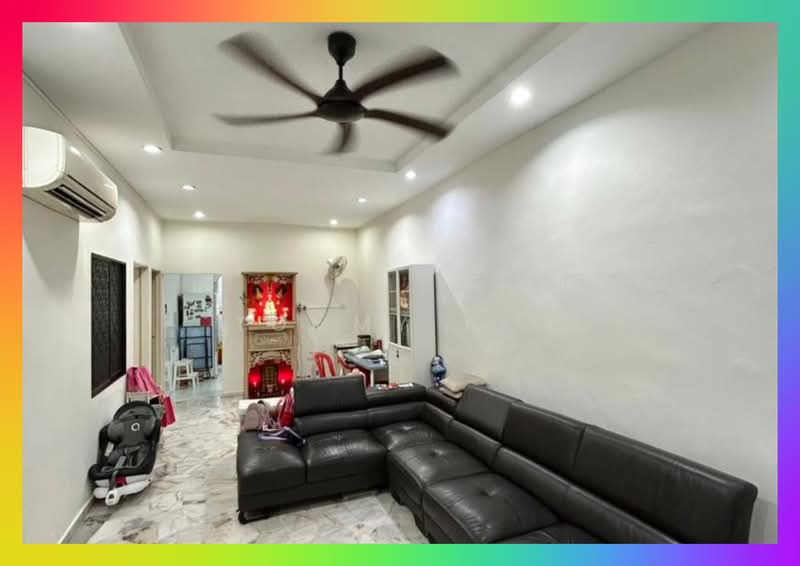 Rumah Teres 1 Tingkat untuk Dijual di Taman Skudai Baru (Skudai) - Tommy Tai - Living Room - PropertyGuru.com.my