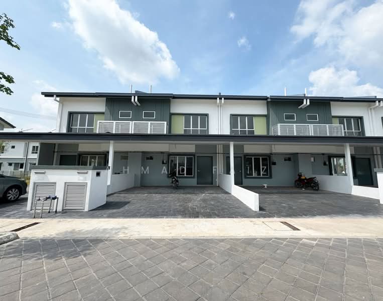 2-storey Terraced House for Rent in Dengkil (Selangor) - Ahmad Faiz - Exterior - PropertyGuru.com.my