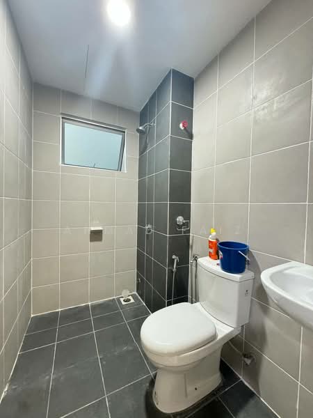 Townhouse for Rent in Dengkil (Selangor) - Ahmad Faiz - Bathroom - PropertyGuru.com.my