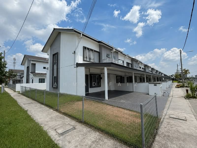 2-storey Terraced House for Rent in Dengkil (Selangor) - Ahmad Faiz - Exterior - PropertyGuru.com.my