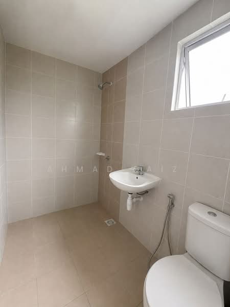 2-storey Terraced House for Rent in Dengkil (Selangor) - Ahmad Faiz - Bathroom - PropertyGuru.com.my