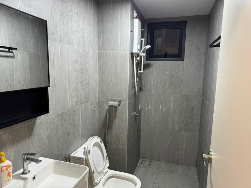 Servis Apartment untuk Disewa di Savvy @ Riana Dutamas - John Tee - Bathroom - PropertyGuru.com.my