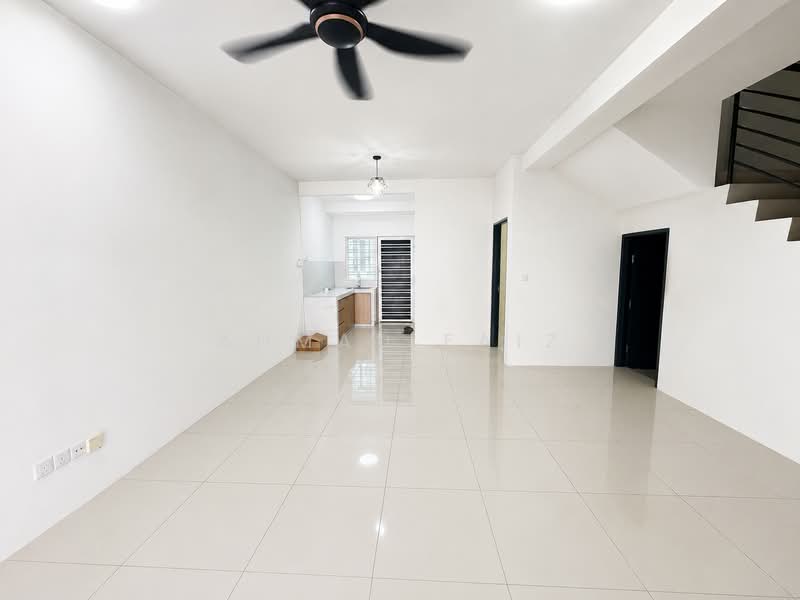 2-storey Terraced House for Rent in Dengkil (Selangor) - Ahmad Faiz - Living Room - PropertyGuru.com.my