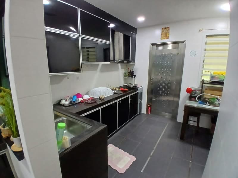 Rumah Teres 2 Tingkat untuk Disewa di Taman Pelangi Indah (Ulu Tiram) - XY Sen - PropertyGuru.com.my