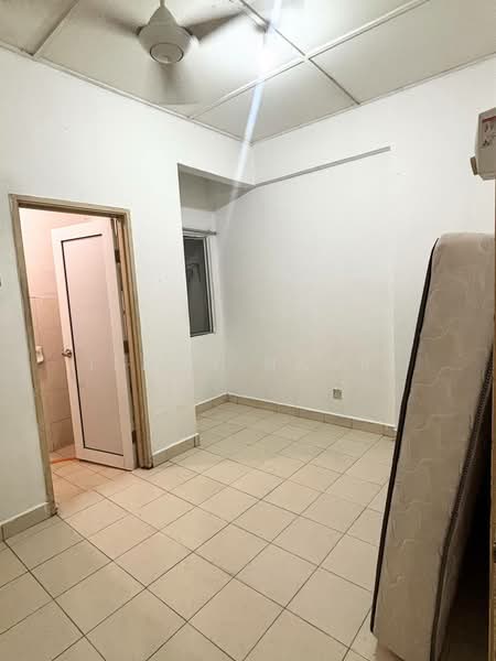 Apartment for Sale at Puchong Permata 3 - Ilman Nahri - Interior - PropertyGuru.com.my