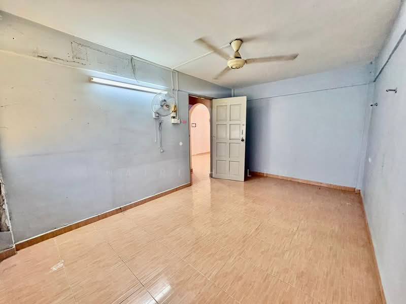 Flat for Sale at PKNS Flat Seksyen 16 - Hairi Halim - PropertyGuru.com.my