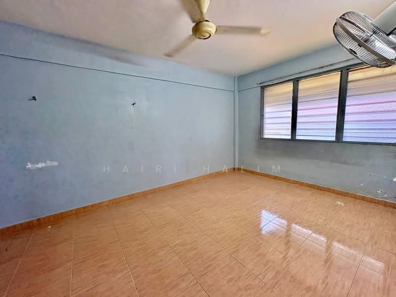 Flat for Sale at PKNS Flat Seksyen 16 - Hairi Halim - PropertyGuru.com.my