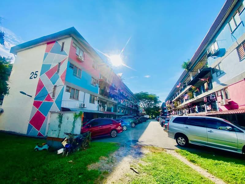 Flat for Sale at PKNS Flat Seksyen 16 - Hairi Halim - PropertyGuru.com.my