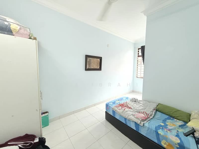 Rumah Teres 2 Tingkat untuk Dijual di Bandar Baru Bangi (Selangor) - Hawa Ibrahim - Bedroom - PropertyGuru.com.my