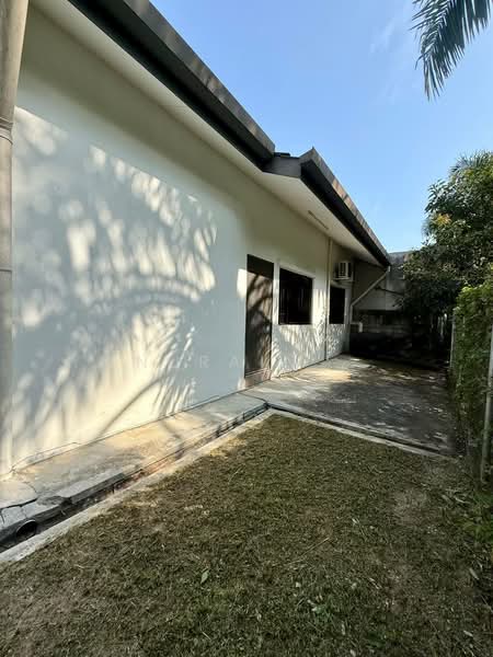 Rumah Berkembar untuk Dijual di Kuala Selangor (Selangor) - Nurain . - PropertyGuru.com.my
