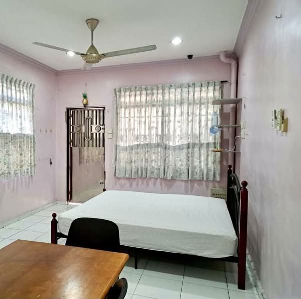 Condominium for Rent at Pelita Indah - YC Fung - Bedroom - PropertyGuru.com.my