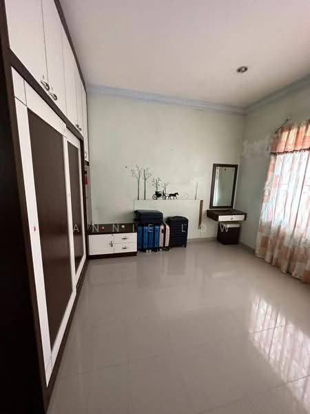 2-storey Terraced House for Sale in Taman Pelangi (Johor Bahru) - Annie Low - Bedroom - PropertyGuru.com.my