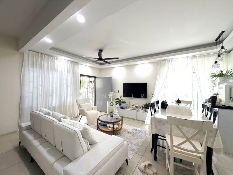 Rumah Teres 2 Tingkat untuk Dijual di Kuala Selangor (Selangor) - Akramin Firdaus Bin Mokhtar - PropertyGuru.com.my