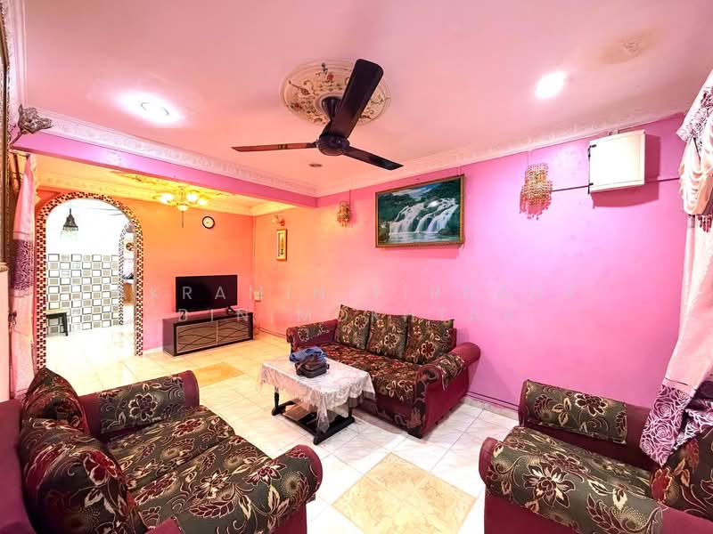 Rumah Teres 2 Tingkat untuk Dijual di Seri Kembangan (Selangor) - Akramin Firdaus Bin Mokhtar - PropertyGuru.com.my