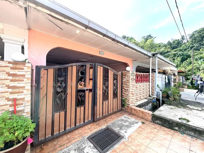 Rumah Teres 2 Tingkat untuk Dijual di Seri Kembangan (Selangor) - Akramin Firdaus Bin Mokhtar - PropertyGuru.com.my