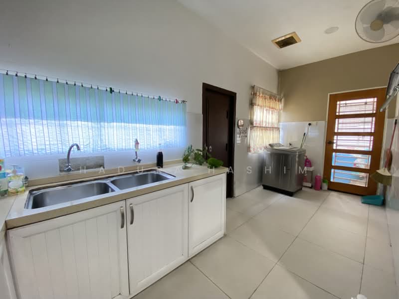 Rumah Berkembar untuk Dijual di Taman Yayasan (Kuala Selangor) - Hadura Hashim - PropertyGuru.com.my
